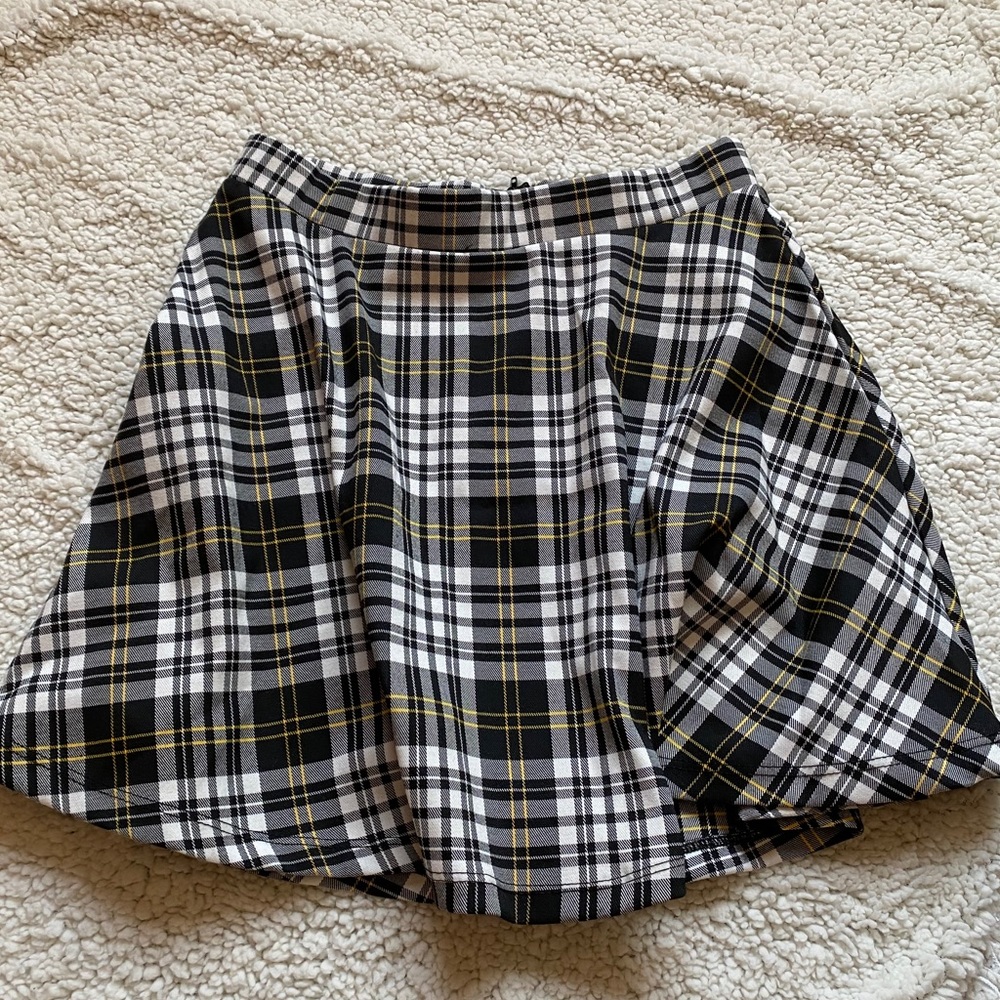 Windsor High-Waisted Plaid Flare Mini Skirt
